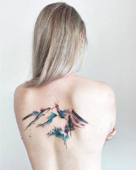 一组彩色水彩风格的抽象纹身图案