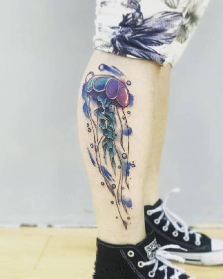 一组颜色艳丽的水彩纹身图案