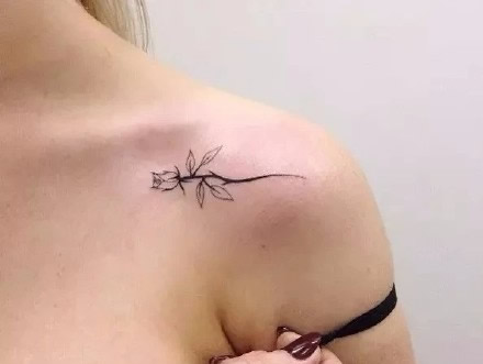 一组彩色好看的小仙女肩花纹身