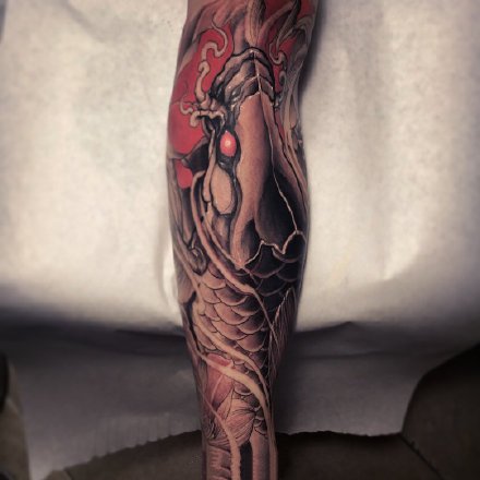 一组传统风格的鲤鱼纹身图案