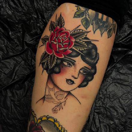 一组欧美女郎纹身图案欣赏