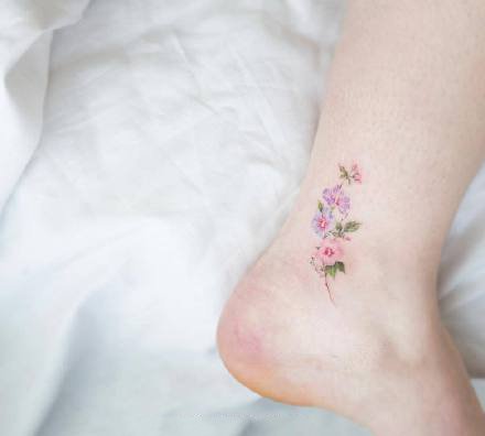 一组脚踝彩色小清新纹身图案