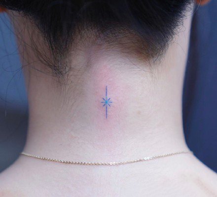 一组小清新女生彩色纹身图案