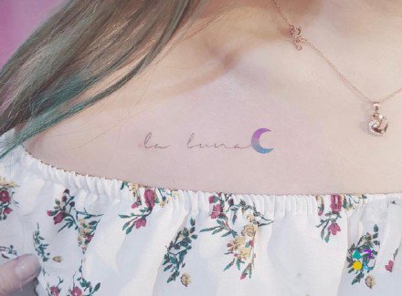 一组小清新女生彩色纹身图案