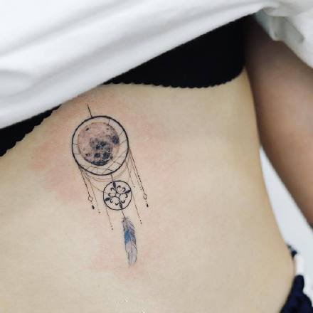 一组小清新手臂月亮纹身图案