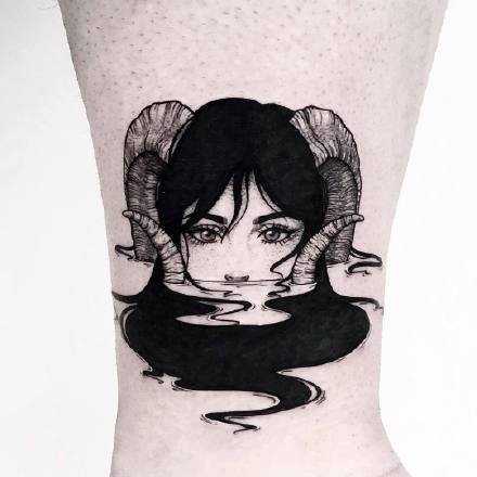 一组暗黑女生肖像纹身图案