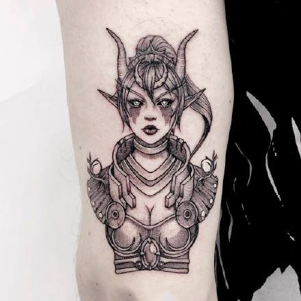 一组暗黑女生肖像纹身图案