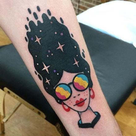 一组可爱彩色搞怪创意纹身图案