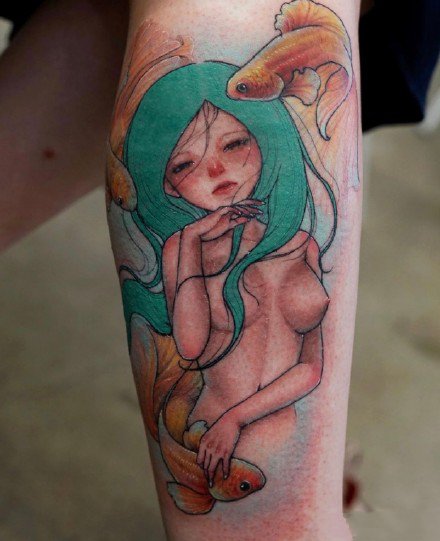 一组可爱女孩彩色纹身图案欣赏
