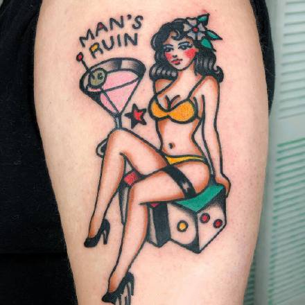 一组色彩鲜明的oldschool纹身