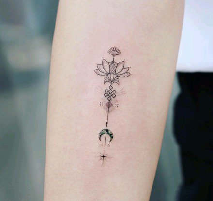 小清新纹身。女生小纹身