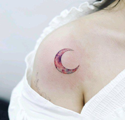 小清新纹身。女生小纹身