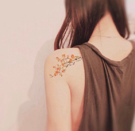 ins风女生卡通彩色小纹身图案