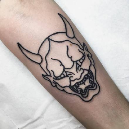 一组欧美特色的手臂纹身图案