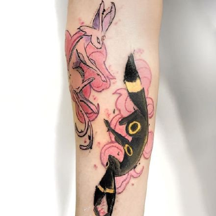 一组彩绘可爱的卡通纹身图案