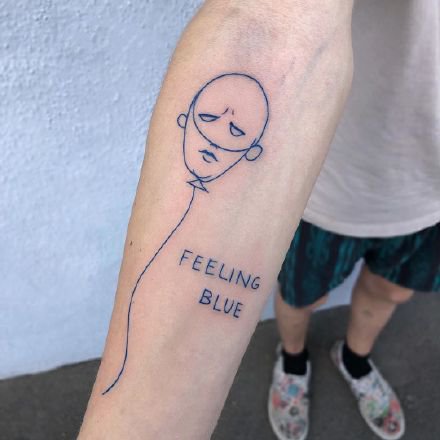 一组带着情绪设计的线条纹身图案