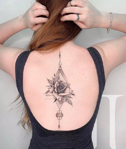 一组素色女生小清新纹身