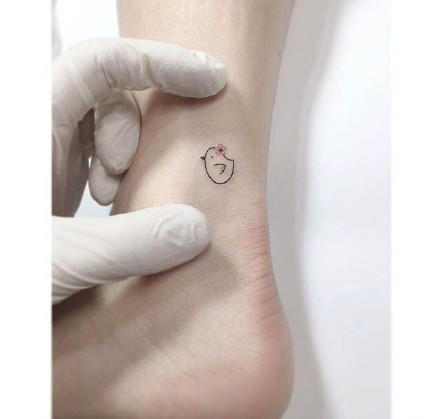 一组超迷你可爱的小纹身图案