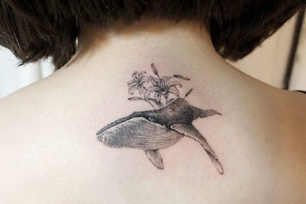 一组小清新女生背部纹身图案