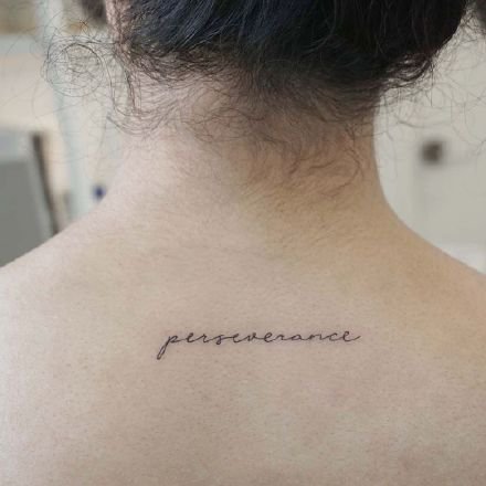 一组小清新女生背部纹身图案