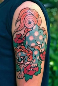 一组传统彩绘手臂纹身图案