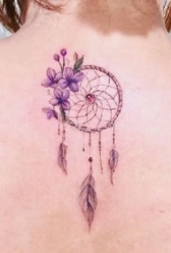 捕梦网有驱逐噩梦带来好梦的寓意，守护平安