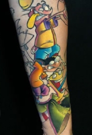 一组手臂上的彩绘动漫纹身图案