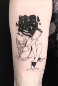 适合看书爱好者的9款书本纹身图案