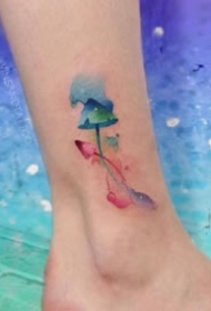 一组美丽的水彩女生纹身图案