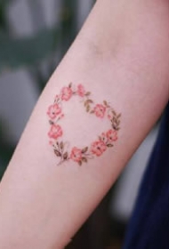 一组小清新手臂纹身图案欣赏