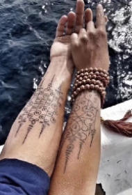 情侣刺符纹身 几款情侣的成对泰国刺符纹身作品赏析