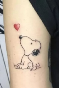 可爱的9款卡通史努比纹身图案