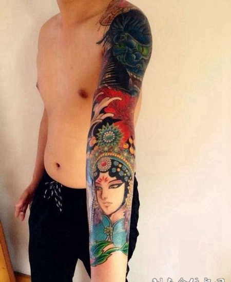 男人手臂般若花旦纹身彩绘图案