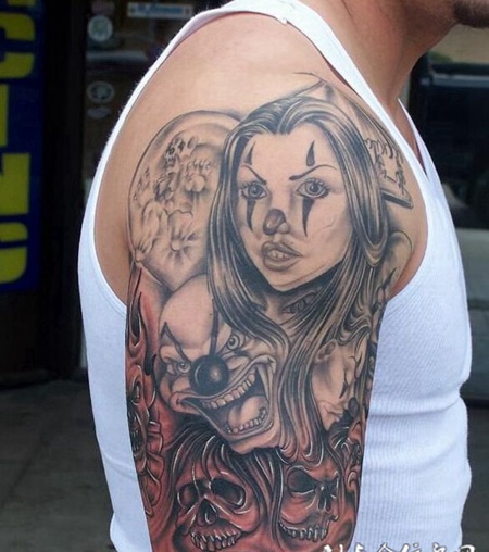 手臂潮流小丑与骷髅纹身图案