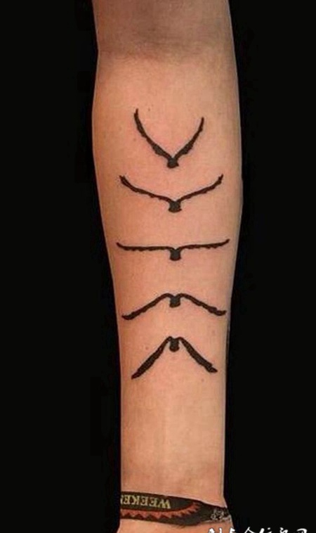 唯美清新的手臂纹身图片