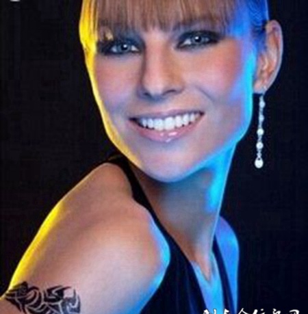 斯蒂芬妮手臂图腾纹身