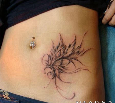 适合男女潮流时尚腹部蝴蝶纹身图案