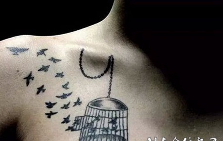 时尚性感女生纹身