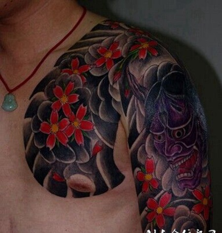 肩部半甲般若纹身图案