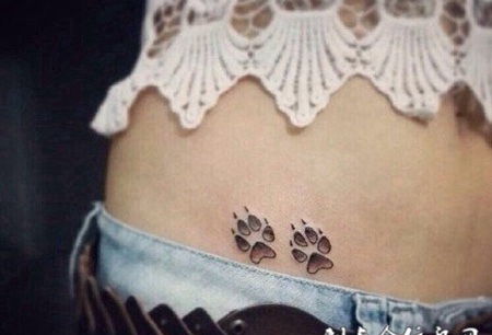 美女性感腰部可爱小爪子纹身图案