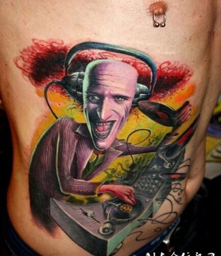 欧美纹身师腰部纹身作品欣赏