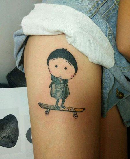 女生大腿呆萌樱桃小丸子纹身图片