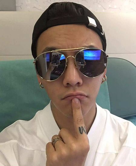 陈伟霆手指英文纹身图片