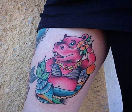 大臂卡通河马纹身图片