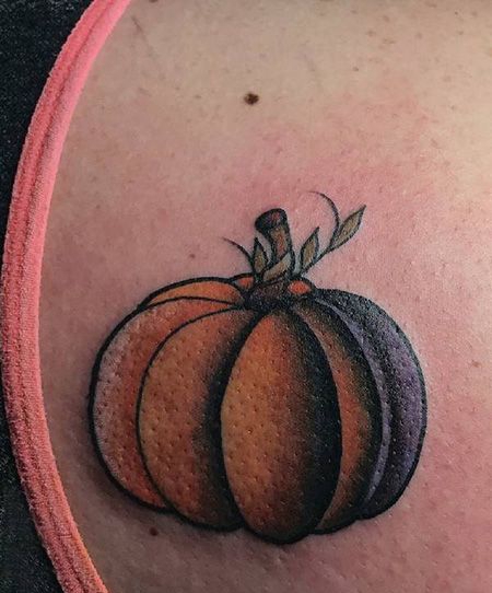 肩部南瓜纹身图片