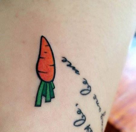 手臂卡通胡萝卜纹身图片