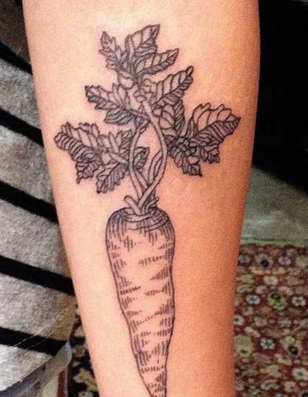 手臂胡萝卜纹身图片