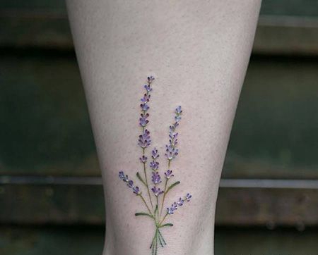 小腿薰衣草纹身图片