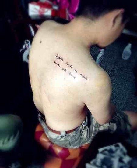 男生肩部七宗罪纹身图片