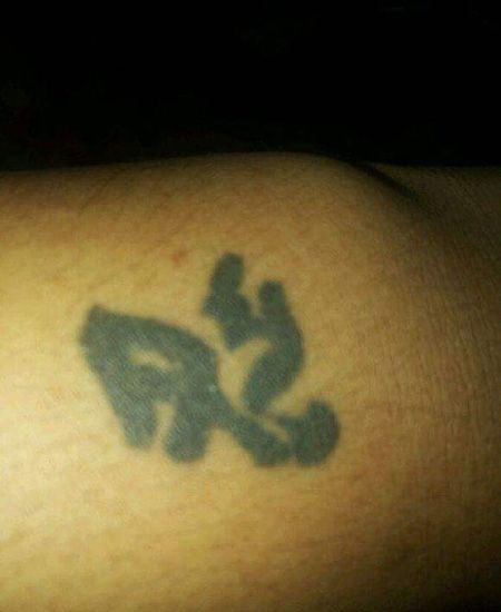 手臂忍字纹身图片